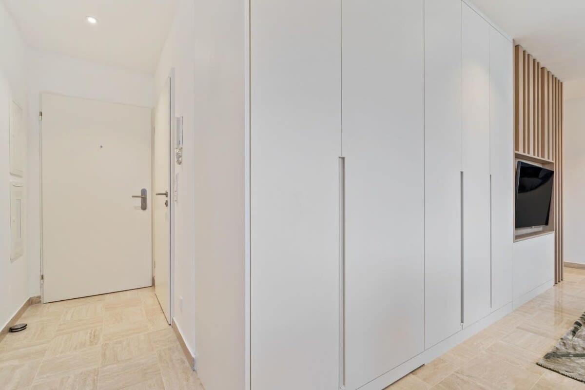 Modern Studio With King Bed, Walk To Attractions Luksemburg Zewnętrze zdjęcie