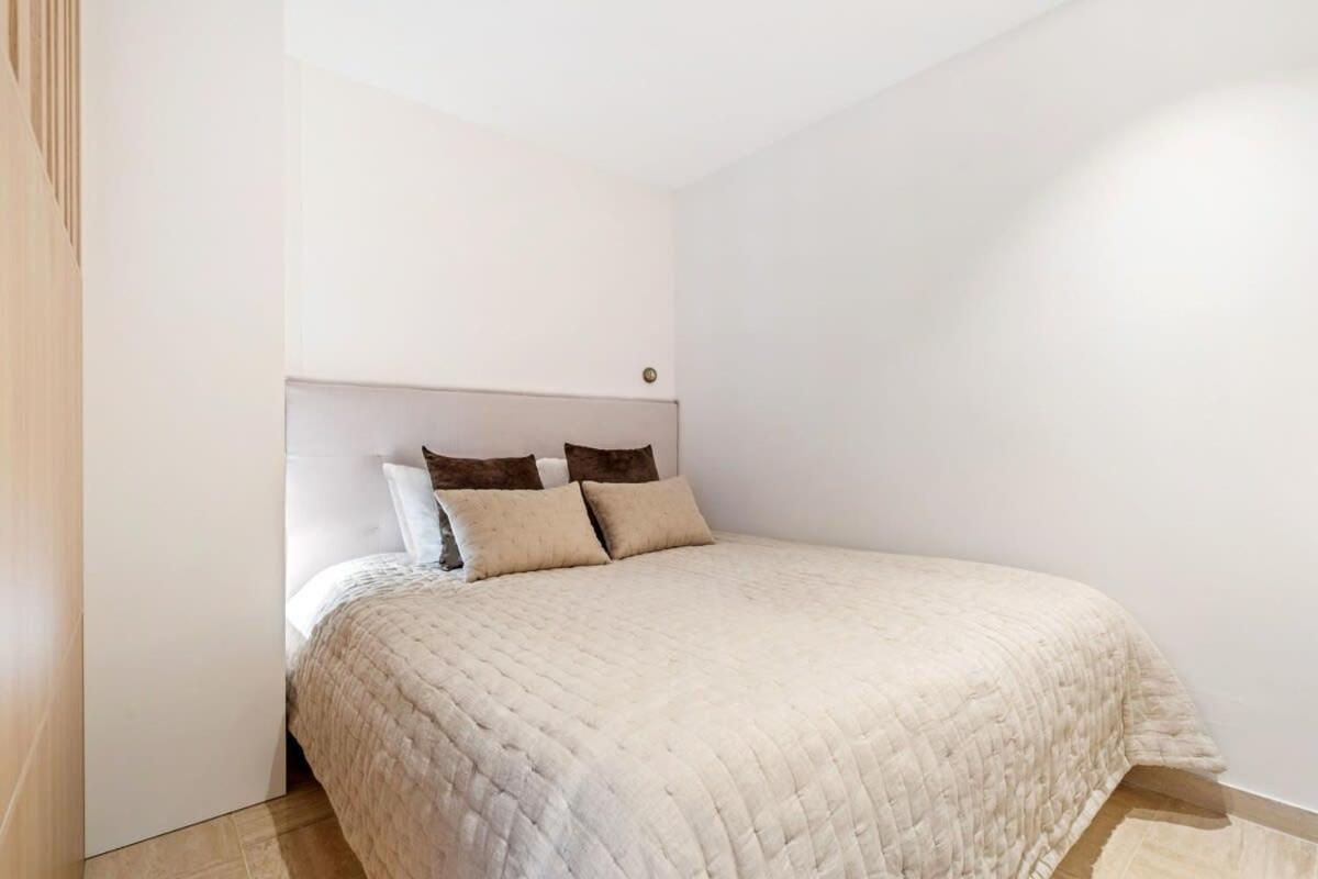 Modern Studio With King Bed, Walk To Attractions Luksemburg Zewnętrze zdjęcie